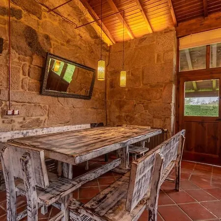 Alpehytte Casa De Campo Con Piscina, Entera O Por Amoeiro