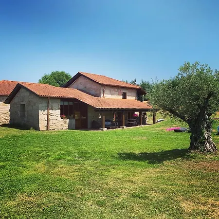 Casa De Campo Con Piscina, Entera O Por * Amoeiro