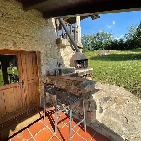 Casa De Campo Con Piscina, Entera O Por * Amoeiro