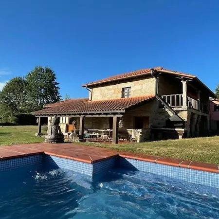 Casa De Campo Con Piscina, Entera O Por Alpehytte