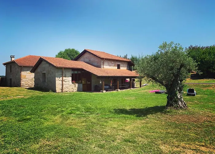 Casa De Campo Con Piscina, Entera O Por * Amoeiro