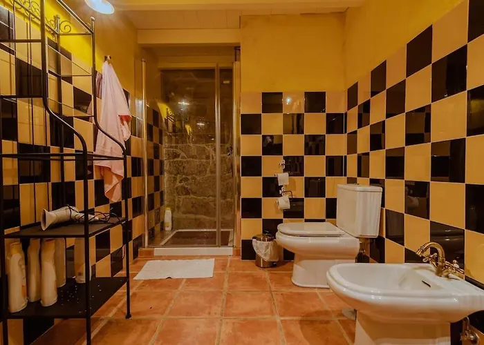 Casa De Campo Con Piscina, Entera O Por Amoeiro