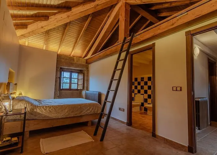 Casa De Campo Con Piscina, Entera O Por Chalet