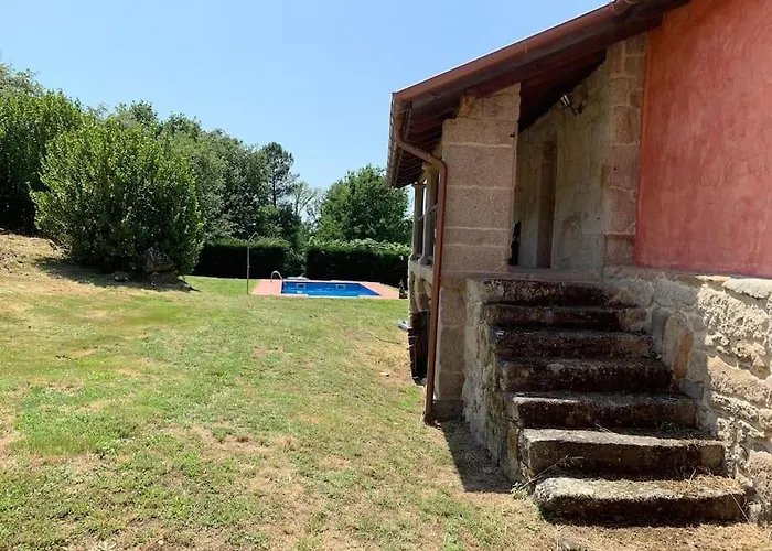 Casa De Campo Con Piscina, Entera O Por Amoeiro