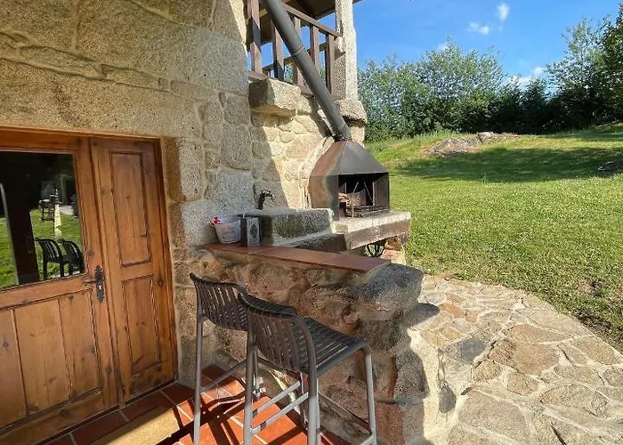 Casa De Campo Con Piscina, Entera O Por * Amoeiro