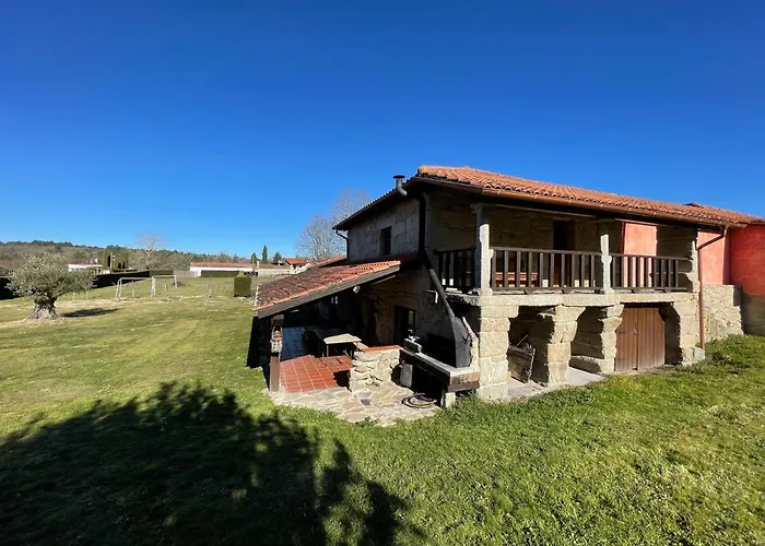 Casa De Campo Con Piscina, Entera O Por Chalet
