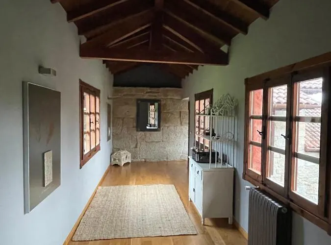 Casa De Campo Con Piscina, Entera O Por * Amoeiro