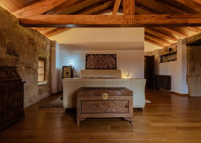 Casa De Campo Con Piscina, Entera O Por Chalet Amoeiro