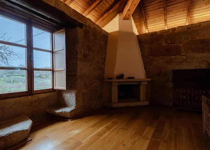 Casa De Campo Con Piscina, Entera O Por Chalet